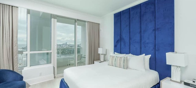 Fontainebleau Hotel Oceanfront 1 Bedroom Suite