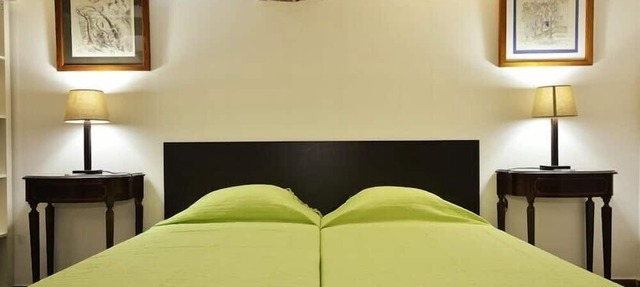 Large charismatic refined open space studio in best quarter