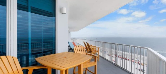 Corner Condo with Panoramic Beachfront Views | Indoor & Outdoor Pools