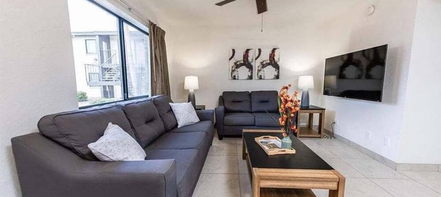206 Stylish & Comfortable Desert Retreat in Scottsdale's Best Location
