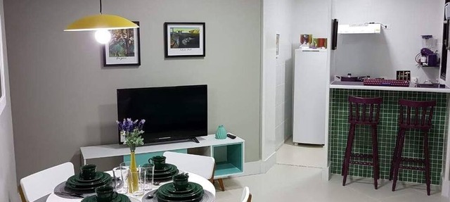 Apartment-hotel located just two blocks from Copacabana Beach and 10 km from the airport.