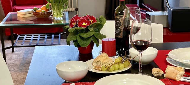 In the center, 2-room-apartment, 75sqm, Autumn DISCOUNT in October + November