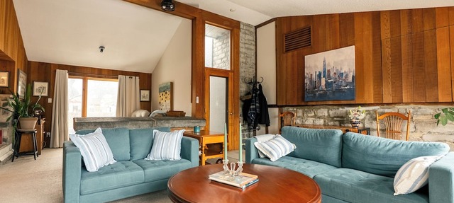 Heritage Carriage House in Cataraqui Village