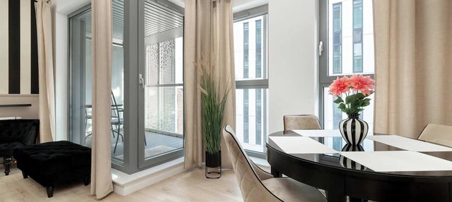 Elegant Studio with Balcony | Granary Island