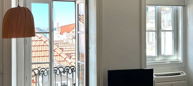 B2 Stylish and Cosy | River View | Central