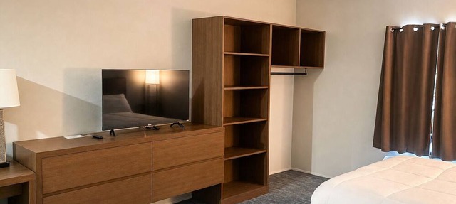 2 Relaxing Family-Friendly Rooms – w/Free Parking & Near Nature Trails!