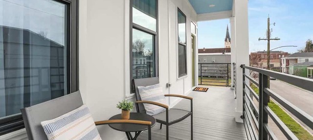 New! Spacious Uptown HangOut - 3 Bed, 3 Bath