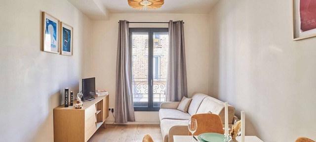 Charming apartment in Boulogne,