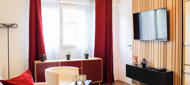 Bright apartment, close to Stade de France