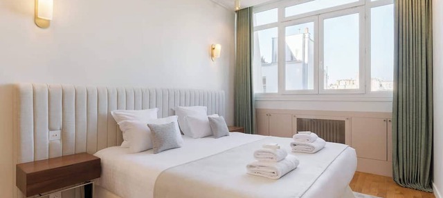 A Luxurious 3BR/3BA with A/C in Opéra-Bourse