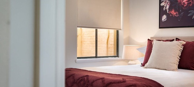 Central 2-Bed Apartment with Private Parking