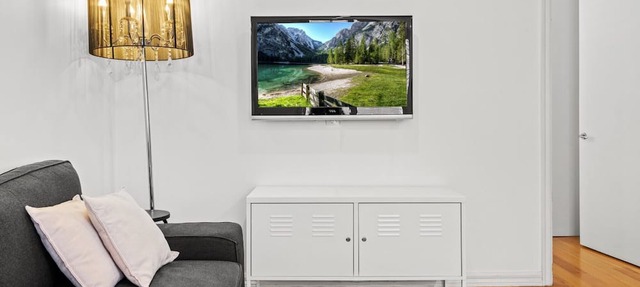 Convenient Apartment in heart of Carlton