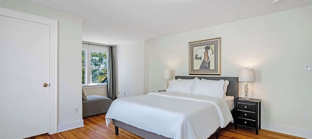 Charming and Spacious 3Beds3Bath Seattle Townhome