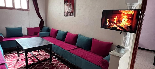 Coastal Ground-Floor Retreat 3-Min Walk to Beach & Free Secure Parking