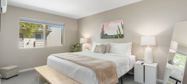 Scottsdale Townhouse by Old Town & Fashion Square Mall