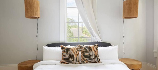 Airy Magazine St Apt, Walk to Shops & Restaurants