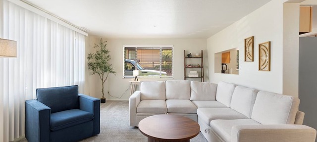 Desert Dream Escape – Spacious 2BR Getaway