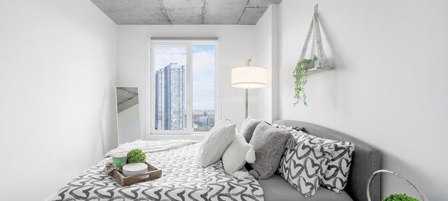 Cozy Oasis Home Downtown Montreal - Free Indoor Parking Old Montreal - Apartment