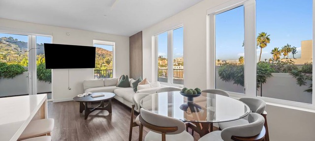 The Jade Hill' Luxurious Penthouse Two floors Hollywood Hills Pool, Gym, Jacuzzi
