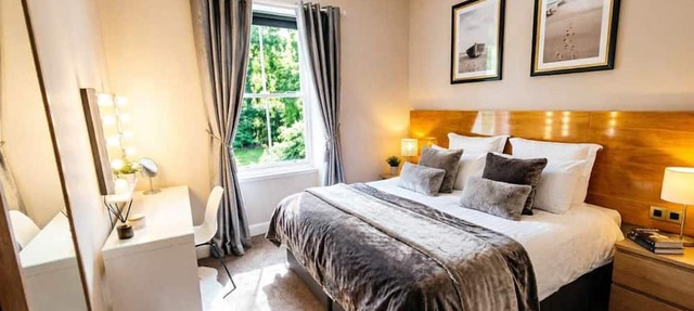 5 Mins Murrayfield Stadium-Parking-Nr City Centre