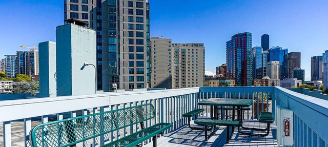 2B Downtown Condo + City Views near Convention Ctr