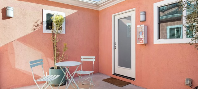 Vibey 2BDR in Prime Hollywood | Steps to Attractions | Rock n Roll by AvantStay