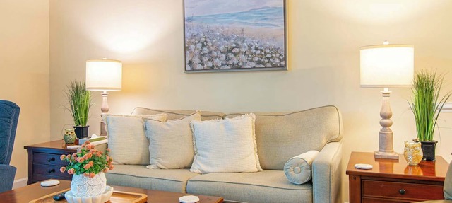 Pet Friendly Golf Paradise w Huge Pool and Hot Tub