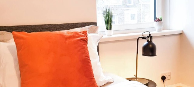 Brynmill Flat Sleeps 3/5 | Close to Beach, Uni & Park | Free Wifi | Free Parking