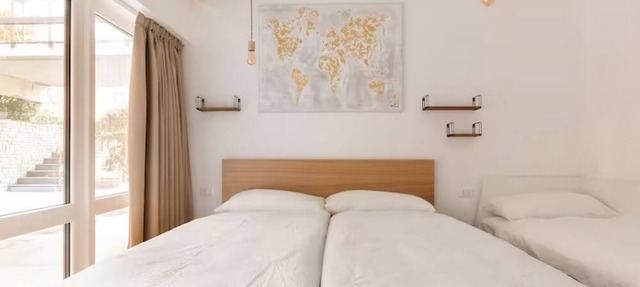 HOSPITABLE IN CENTRAL CITY