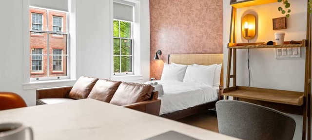 Sosuite | 2Bed Apt w Den, Laundry, Desk