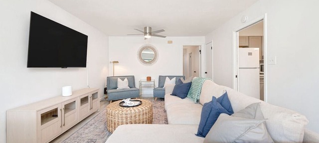 Sunny Haven #627: 1BR Townhome in Fort Walton