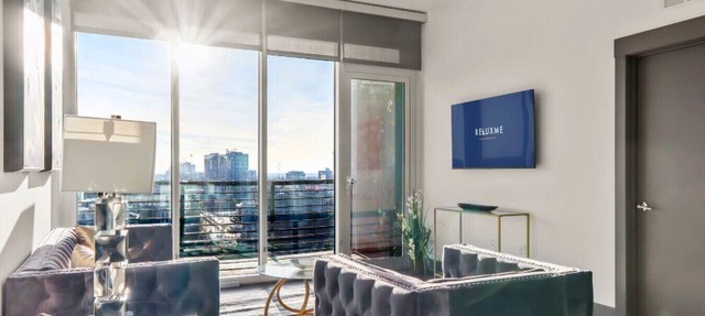 Reluxme | City Center High-Rise King 2BR + Skyline