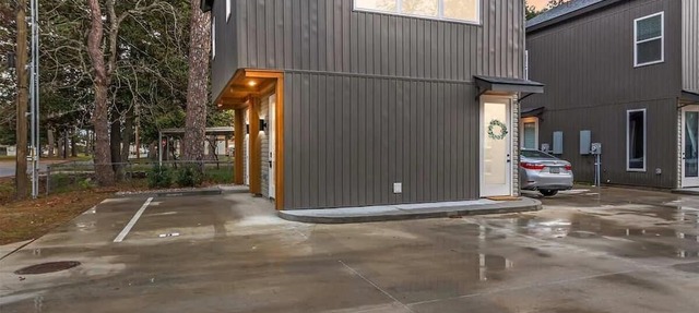 Charming Townhome - Built in 2023