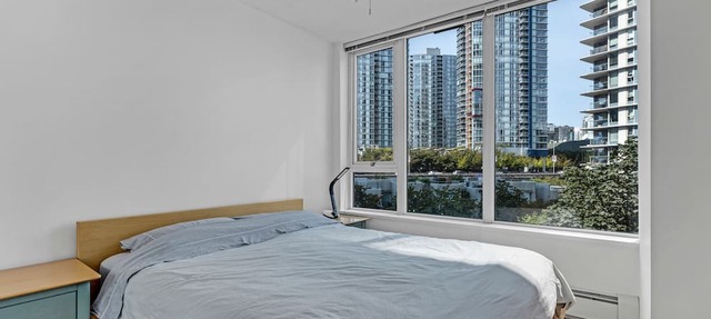 2BR Gastown Downtown Vancouver close to everything