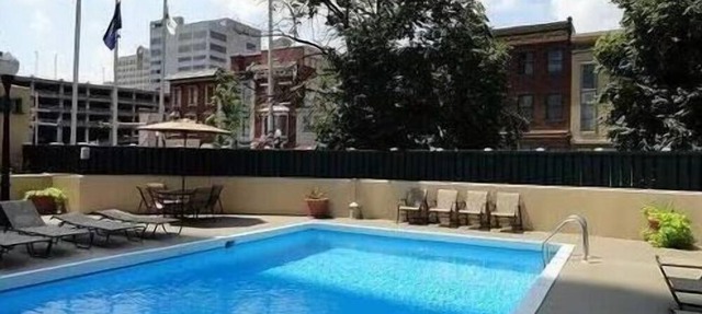 This apartment is a 2 bedroom(s), 1 bathrooms, located in Harrisburg, PA.