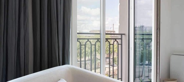 An Amazing 2-BR/1BA Duplex au Quai des Orfèvres