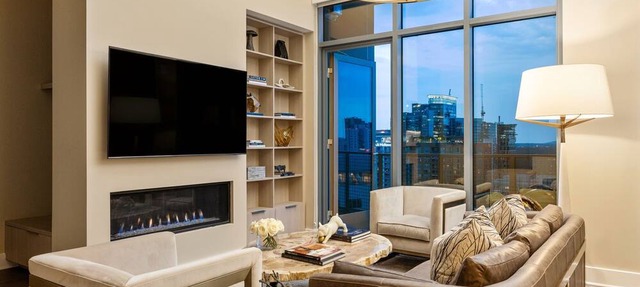 *New* 28th Floor - Skyline Penthouse