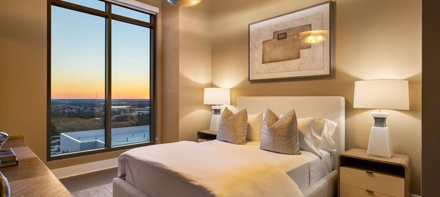 *NEW* 28th Floor - Peach City Penthouse