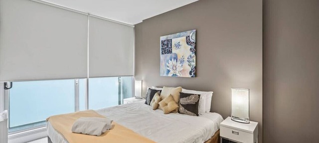 Central apt with Parking & Pool
