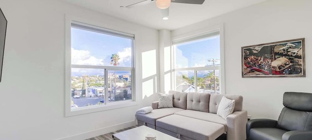 Park Blvd 304 | Contemporary | Brand New | Cozy