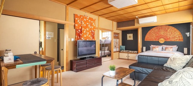 Yoyogi Ivy Full | 2BR Unit with King Sized Bed