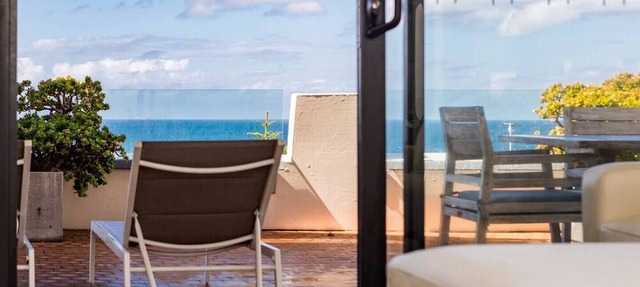Bondi Beachfront Lifestyle Ocean Views and Parking