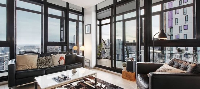 Scenic Penthouse Living in the Heart of Melbourne