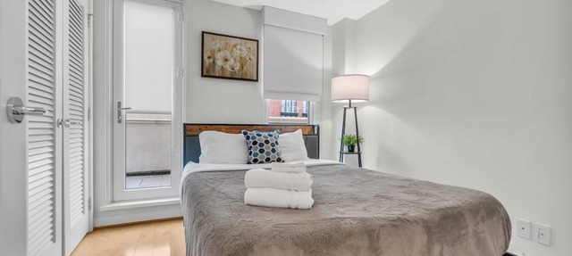 2 BR Fully Furnished Apartment at Penn Quarters - Surrounded by Best Restaurants in Town