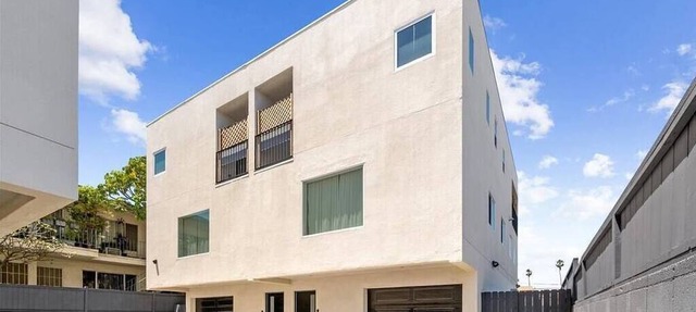Heart of LA: Your Perfect Hollywood Stay