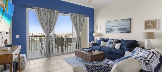 Waterfront, Pool, Prime Location - 504 Bay Harbor