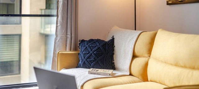 Sophisticated 1BR Escape | Charm in Old Port