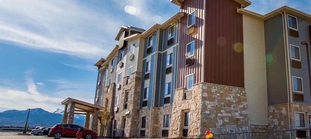 Family-Friendly Room Near Jordan Landing w/Kitchen! Pets Allowed