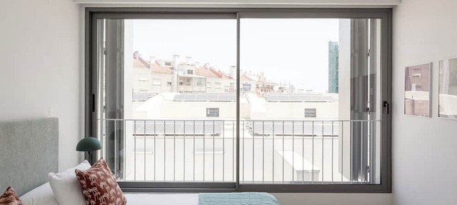 The Urban Oasis–Elegant 2-Bedroom Duplex in Lisbon