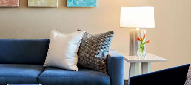 Four Cozy Queen Rooms! Perfect for Family & Friends, Pets Are Welcome, Pool!